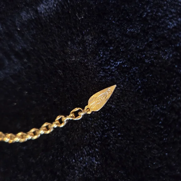 Vintage 1970's Whiting & Davis Gold Mesh Bib Scarf Necklace - Picture 6 of 8